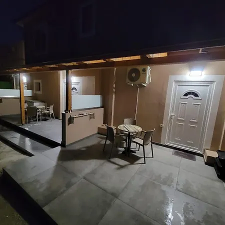 Bleta Appartments Apartman